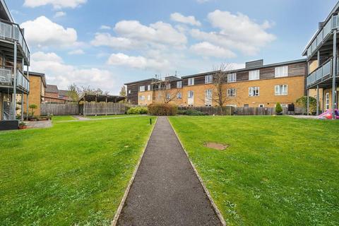 2 bedroom flat for sale, Newbury,  Berkshire,  RG14