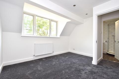 4 bedroom house to rent, London Road, London SE23