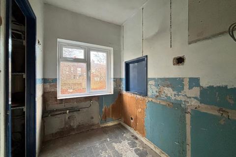 3 bedroom flat for sale, 13 Meyrick Court, Meyrick Avenue, Luton, Bedfordshire, LU1 5JP