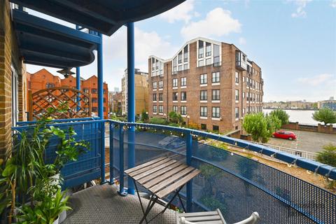 1 bedroom apartment to rent, Unicorn Building, Jardine Road, London, E1W