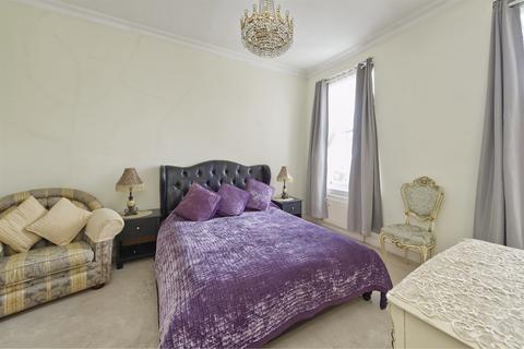 2 bedroom flat to rent, Lexham Gardens, Kensington, W8