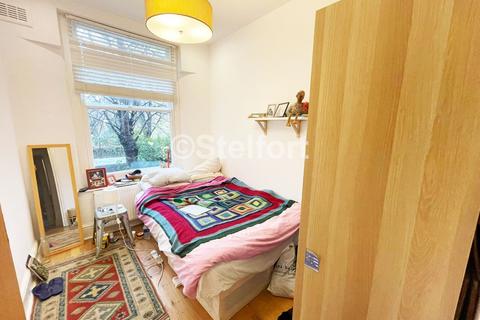 2 bedroom flat to rent, Hartham Road, London N7