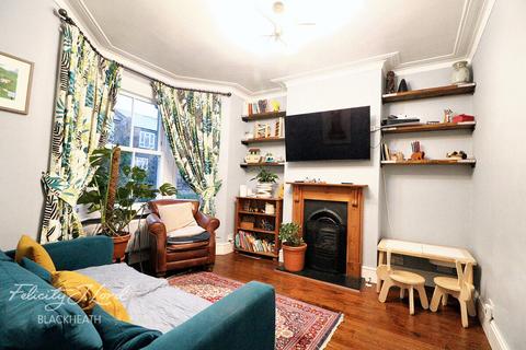 4 bedroom terraced house to rent, Tormount Road, London