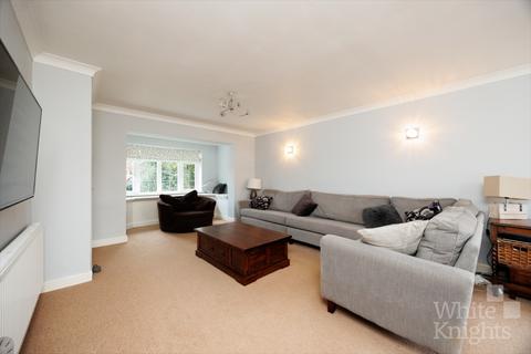 4 bedroom semi-detached house for sale, The Ridgeway, Reading RG5