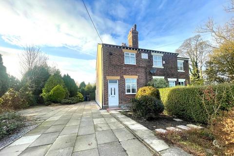 2 bedroom semi-detached house to rent, Delph Cottages, Bickerstaffe L39