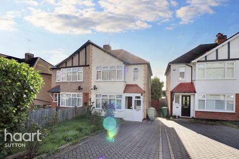 3 bedroom semi-detached house to rent, Dibdin Road, Sutton