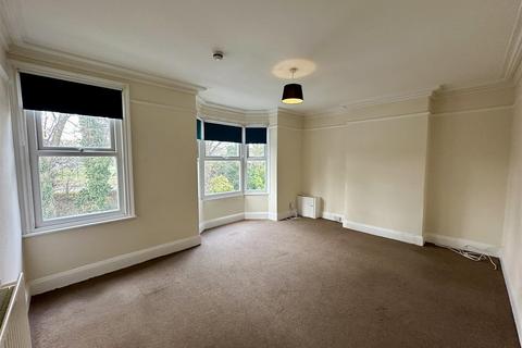 2 bedroom apartment to rent, Victoria Embankment, Darlington