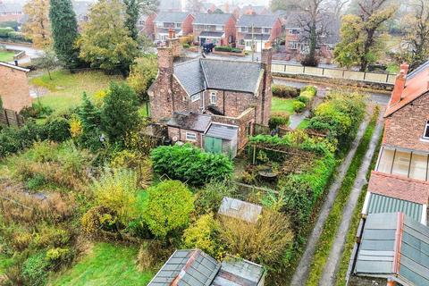 3 bedroom detached house for sale, Church Road, Buckley CH7