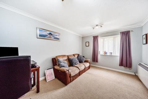 2 bedroom flat for sale, High Wycombe,  Buckinghamshire,  HP12