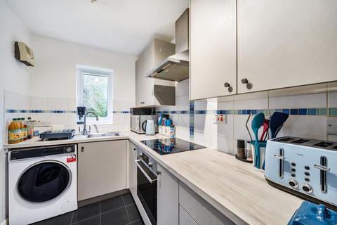 2 bedroom flat for sale, High Wycombe,  Buckinghamshire,  HP12