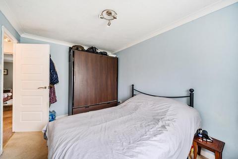 2 bedroom flat for sale, High Wycombe,  Buckinghamshire,  HP12