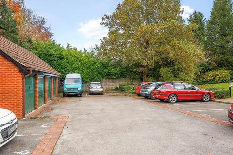 2 bedroom flat for sale, High Wycombe,  Buckinghamshire,  HP12