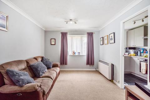 2 bedroom flat for sale, High Wycombe,  Buckinghamshire,  HP12