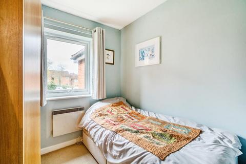 2 bedroom flat for sale, High Wycombe,  Buckinghamshire,  HP12