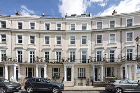 1 bedroom apartment for sale, Royal Crescent, London W11