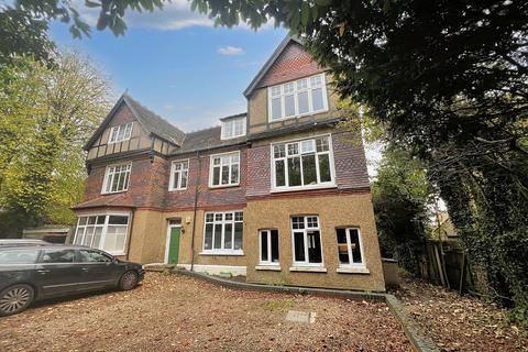 1 bedroom flat to rent, Stanstead Road, Caterham CR3