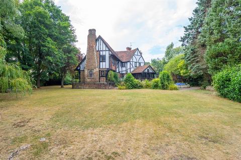 5 bedroom detached house for sale, Maidstone Road, Chatham