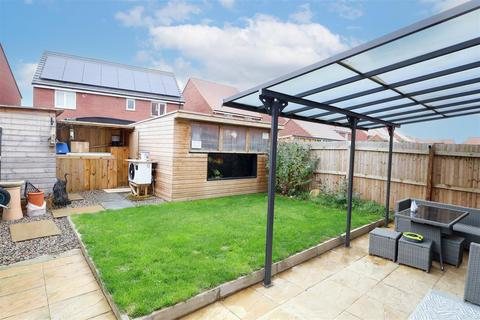 3 bedroom semi-detached house for sale, Magnolia Way, Sowerby