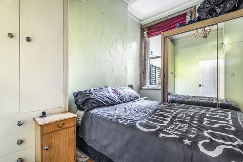 1 bedroom flat to rent, Crewdson Road Oval SW9