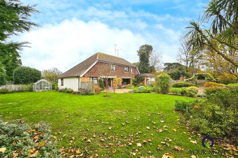 4 bedroom detached house for sale, Woodland Way, Kent CT10