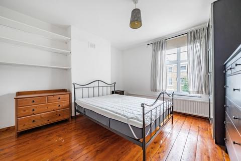 2 bedroom flat to rent, Clapham Manor Street London SW4