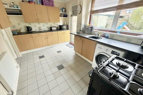 3 bedroom terraced house for sale, Patchins Road, Turlin Moor, Poole, BH16