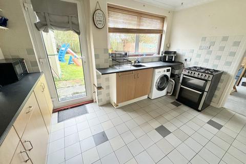 3 bedroom terraced house for sale, Patchins Road, Turlin Moor, Poole, BH16