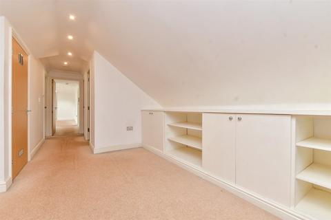 2 bedroom flat for sale, Bridge Street, Leatherhead, Surrey