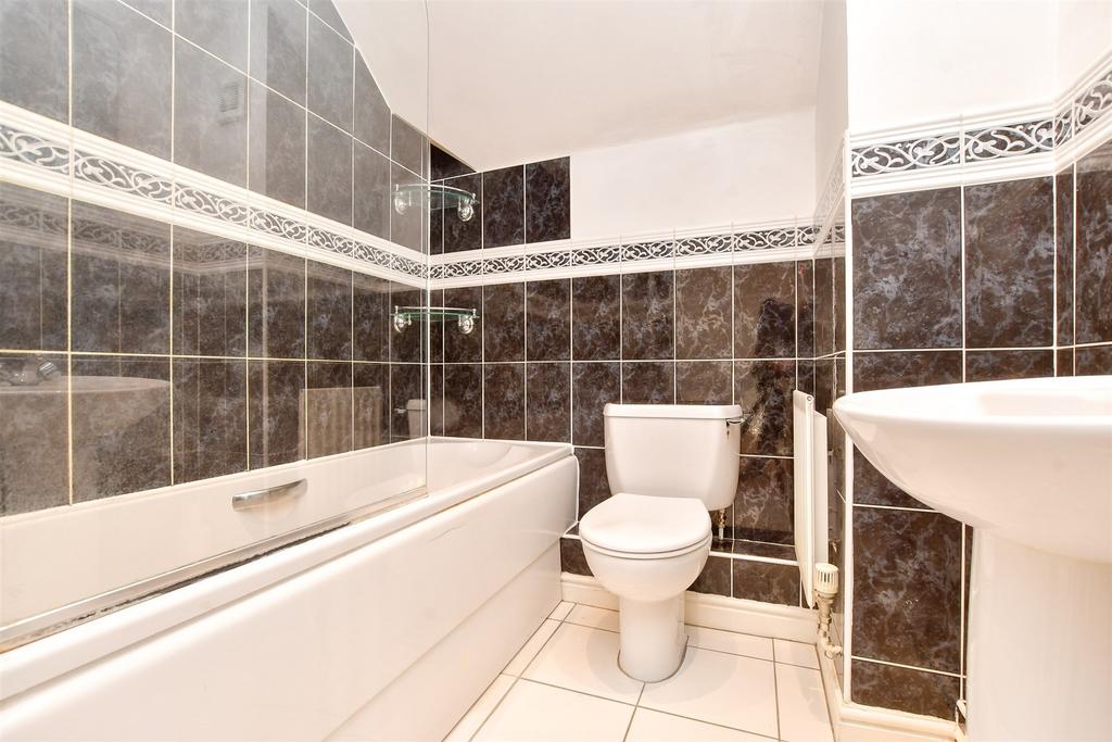 En Suite Bathroom