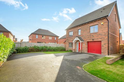 4 bedroom detached house for sale, Wakefield  WF1