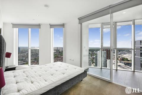 2 bedroom apartment to rent, Sky Gardens London SW8