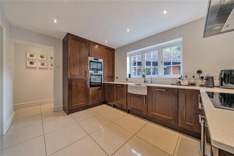 4 bedroom detached house for sale, Roedean Close, Orpington