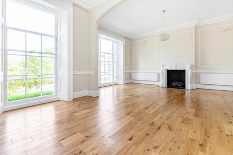 3 bedroom apartment to rent, Marlborough Place London NW8