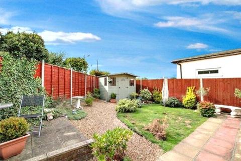 2 bedroom bungalow to rent, Sussex Road, Orpington BR5