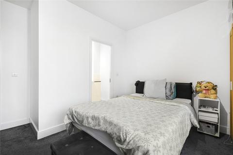 3 bedroom apartment for sale, Wealden House, Capulet Square, Talwin Street, Bow, London, E3