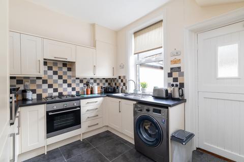 2 bedroom terraced house for sale, Wilmot Road, Ilkley, West Yorkshire, LS29