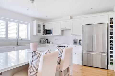 131a Downs Road, South Wonston, Winchester, SO21 3EH
