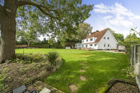 5 bedroom detached house for sale, Coppice Drive, Berkshire TW19