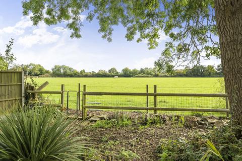 5 bedroom detached house for sale, Coppice Drive, Berkshire TW19