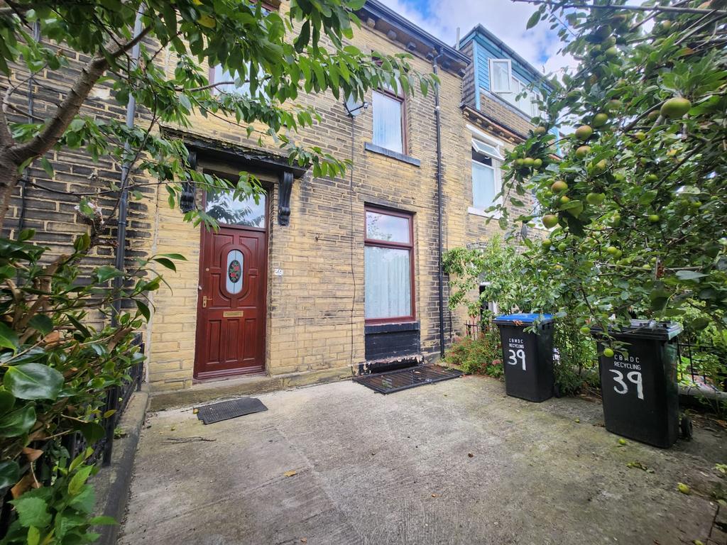 39 Lily Street, Bradford, BD8 7 PQ