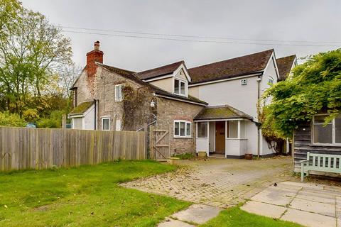 3 bedroom detached house to rent, The Myttons, Hollybed Street, Castlemorton, Malvern