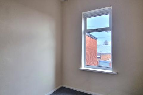 3 bedroom flat to rent, Morgan Street, Sunderland SR5