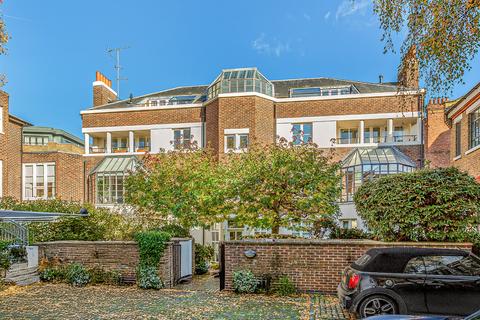 Retreat Road, Richmond, Surrey, TW9