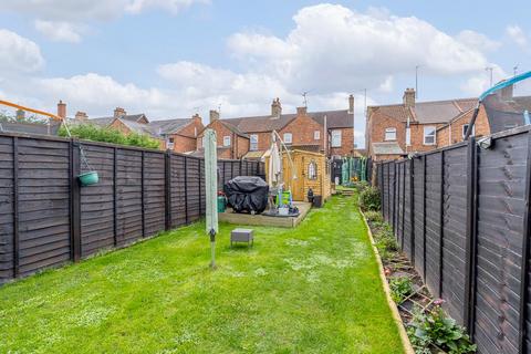 2 bedroom end of terrace house for sale, Bourne Road, Spalding