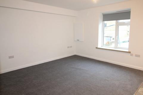 2 bedroom terraced house to rent, Carlton Street, Haworth, Keighley , BD22