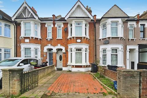 3 bedroom terraced house for sale, Westwood Road, SEVEN KINGS, IG3