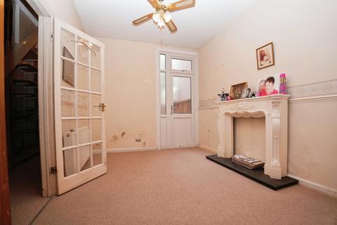 3 bedroom terraced house for sale, Westwood Road, SEVEN KINGS, IG3