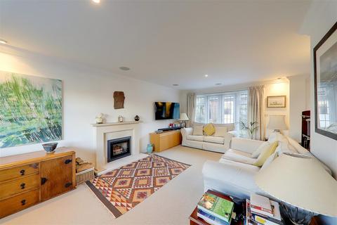 5 bedroom detached house for sale, High Beeches, Worthing BN11