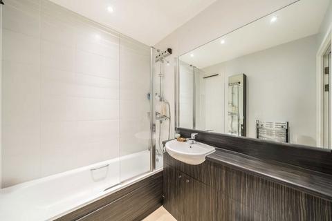 1 bedroom flat for sale, Juniper Drive, London SW18