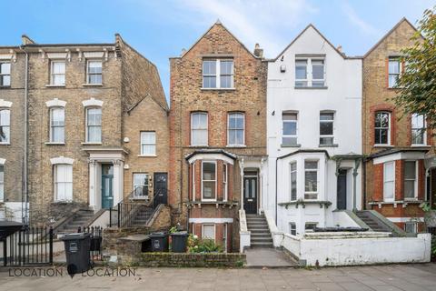 1 bedroom property to rent, Sandringham Road, London, E8